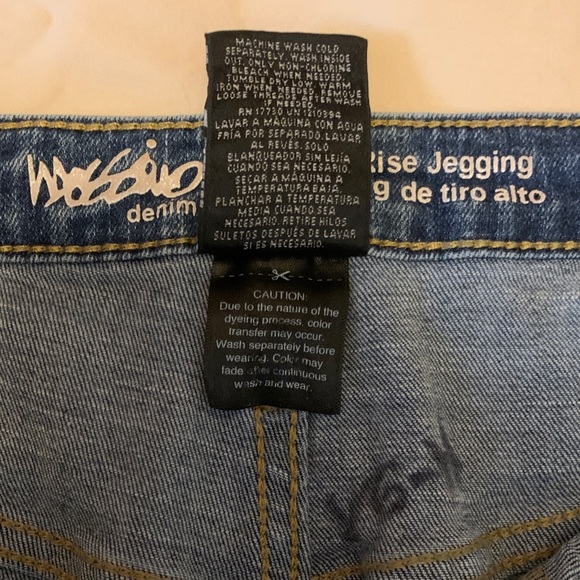 High Rise Jegging Distressed Jeans - Picture 4 of 6